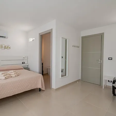 Guest house Domo Le Mura Puniche, Nel Cuore Di Olbia