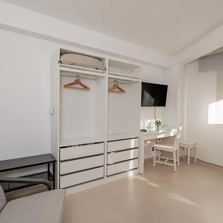 Domo Le Mura Puniche, Nel Cuore Di Guest house 3*