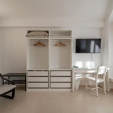 Domo Le Mura Puniche, Centro Di Olbia