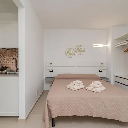 Penzion Domo Le Mura Puniche, Nel Cuore Di Olbia