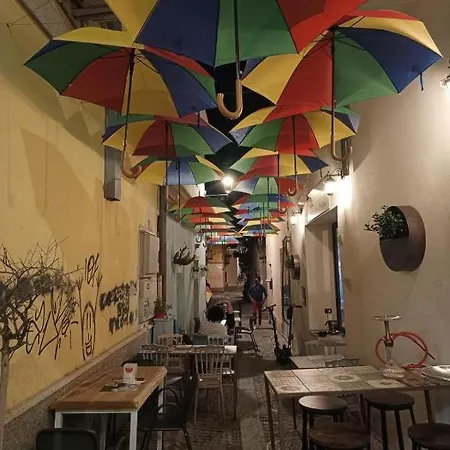 Domo Le Mura Puniche, Nel Cuore Di 3*