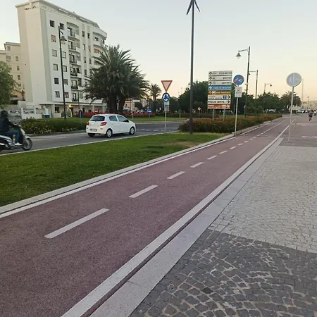 Domo Le Mura Puniche, Nel Cuore Di Penzion