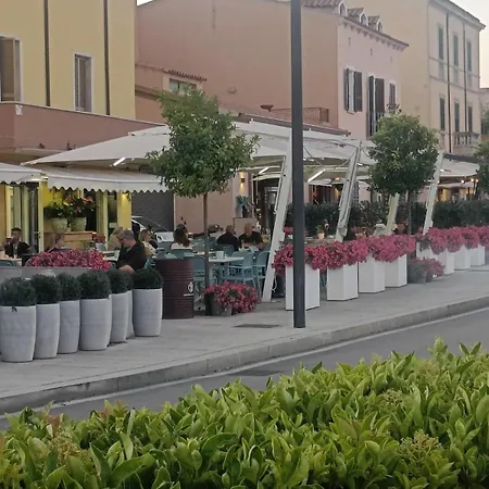 Domo Le Mura Puniche, Nel Cuore Di Penzion