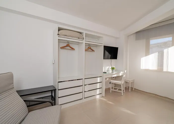 Domo Le Mura Puniche, Centro Di Gasthof 3*